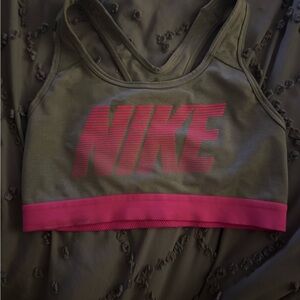 Nike Sports Bra with Vibrant Pink Accents